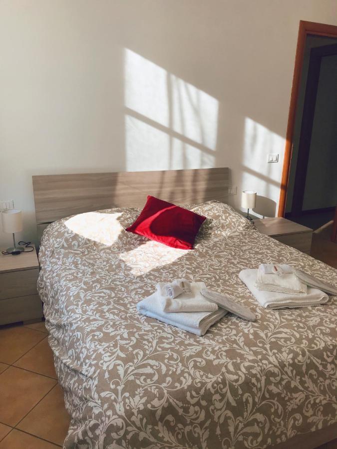 "Coccole Nel Borgo" 2Min To Outlet Apartment With Terrace Serravalle Scrivia Exteriör bild